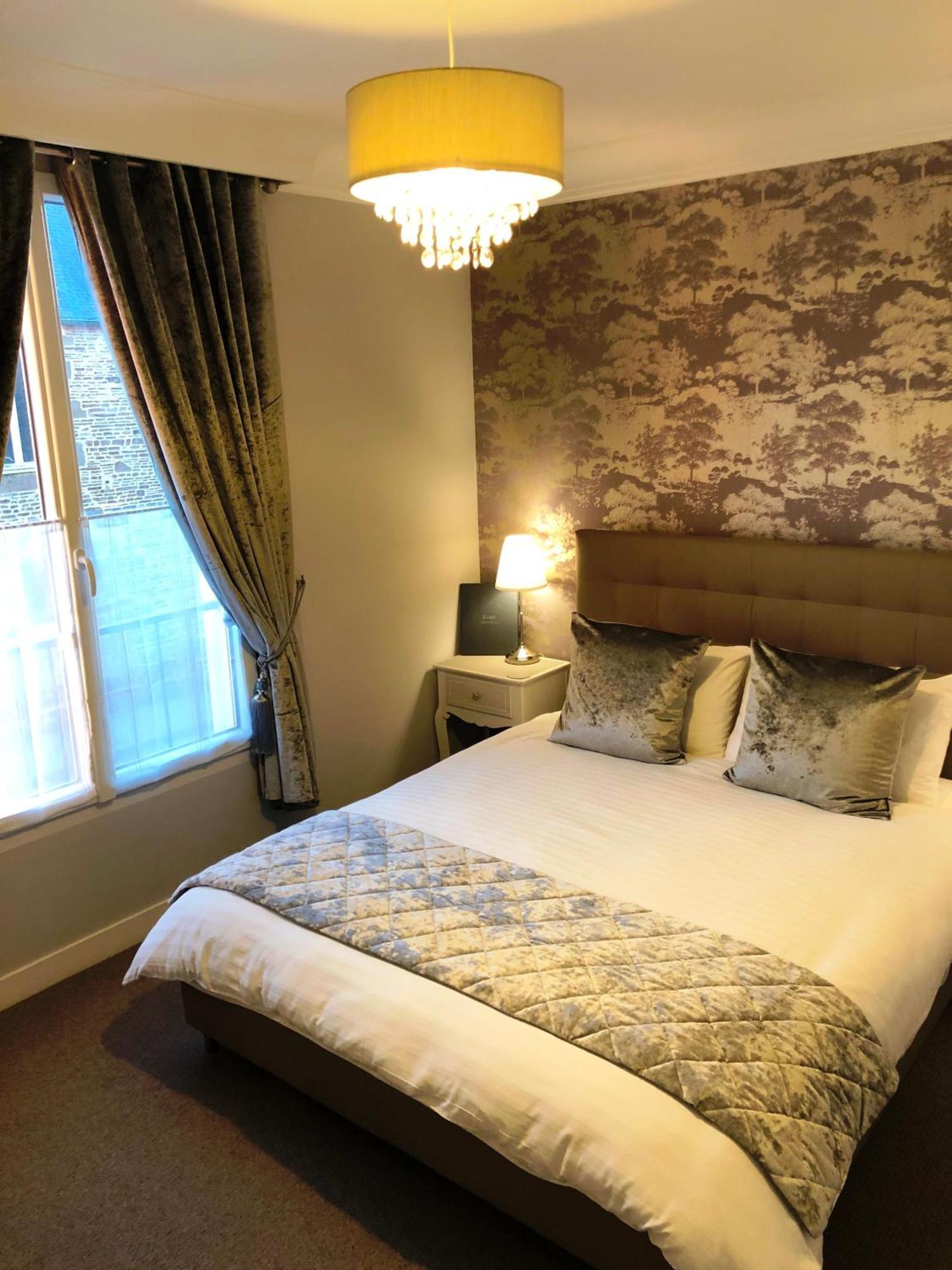 No 6 B&B Landivy Rom bilde