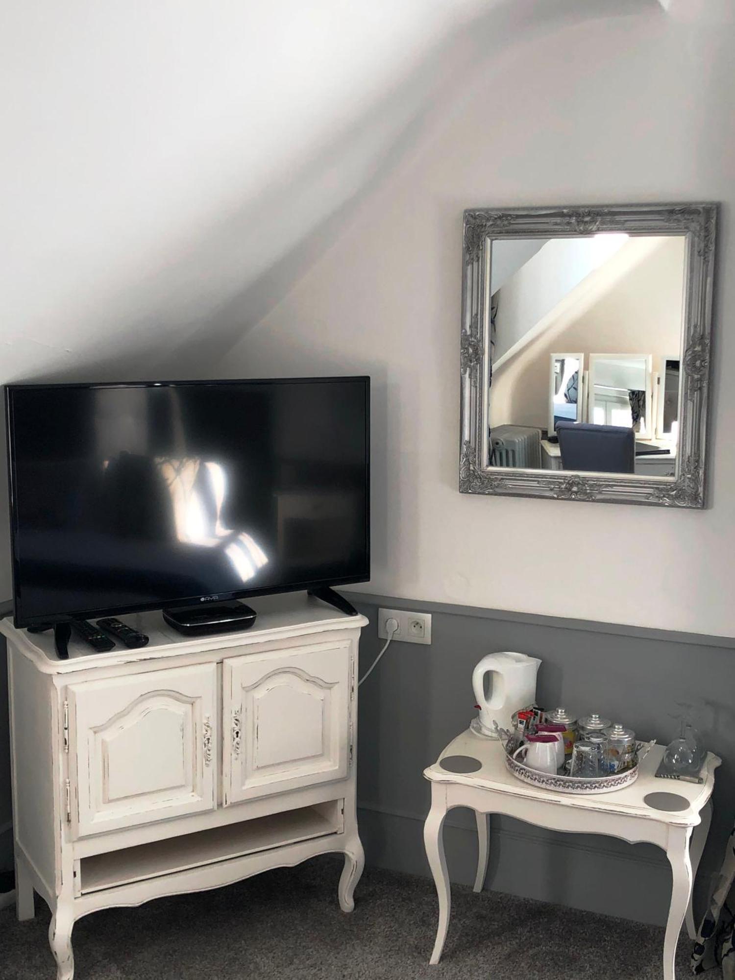No 6 B&B Landivy Rom bilde